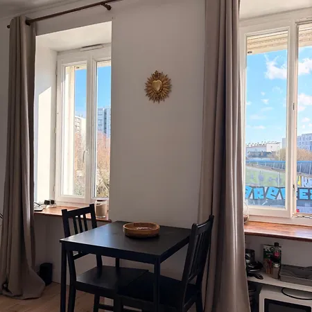 Cosy Republique Tram Centre A 10 Min