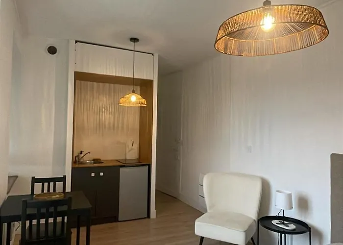 Апартаменты Republique Нант