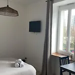 Cosy Republique Tram Centre A 10 Min Daire Nantes